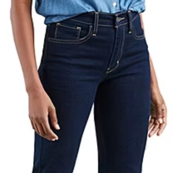Levi's Jeans - Picture 1 of 9